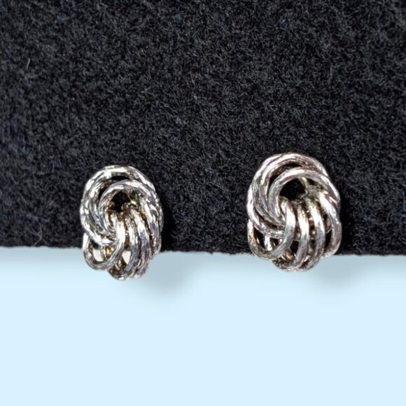 (2/$20) Vintage Wire Swirl Stud Earrings - Picture 3 of 5